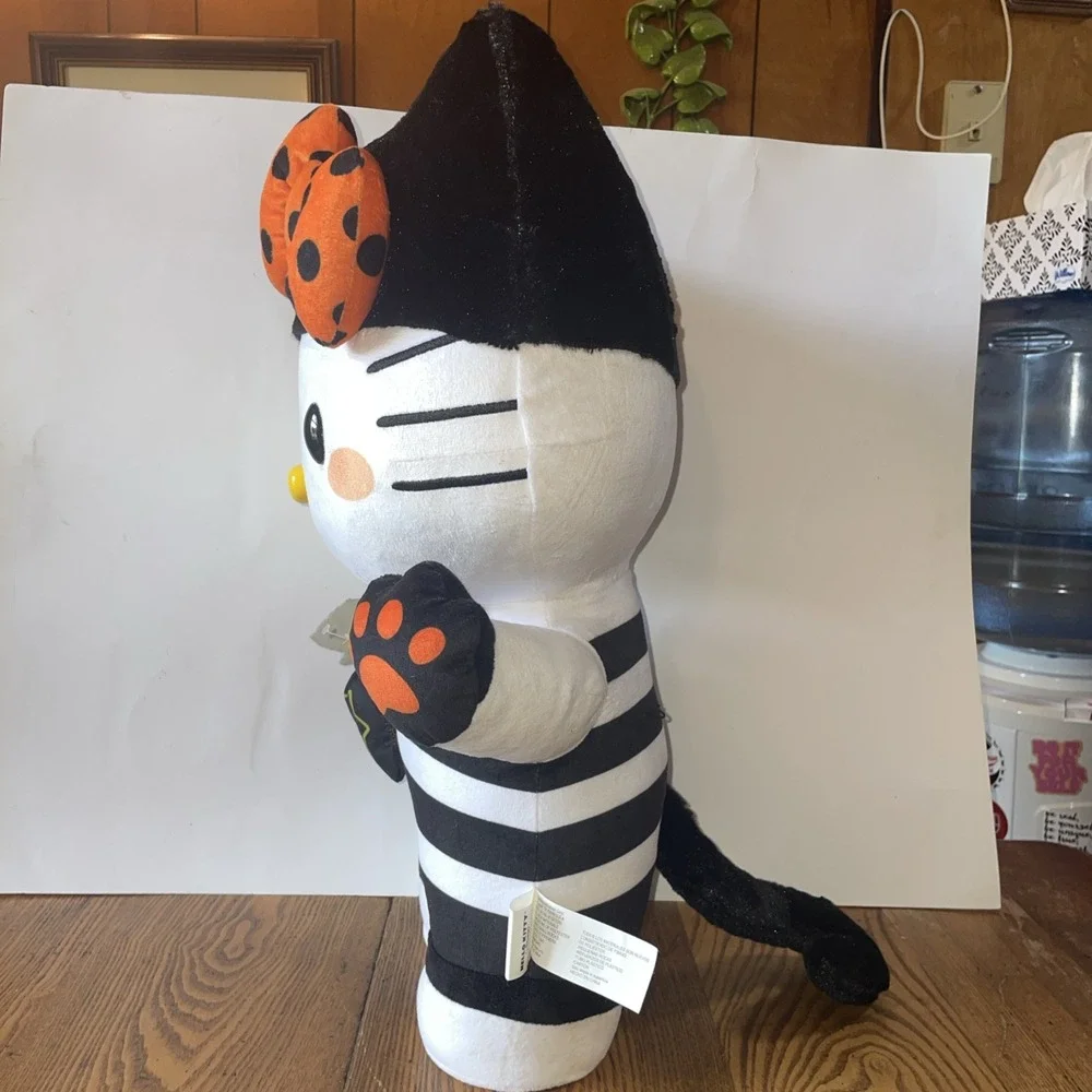 Sanrio Hello Kitty Halloween Cat Burglas Plush Greeter 21
